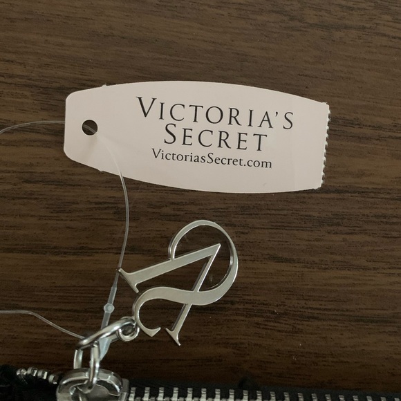 Victoria’s Secret make-up bag - Picture 3 of 8